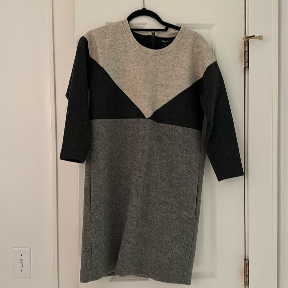 Madewell grey wool dress. Completely lined. Has pockets